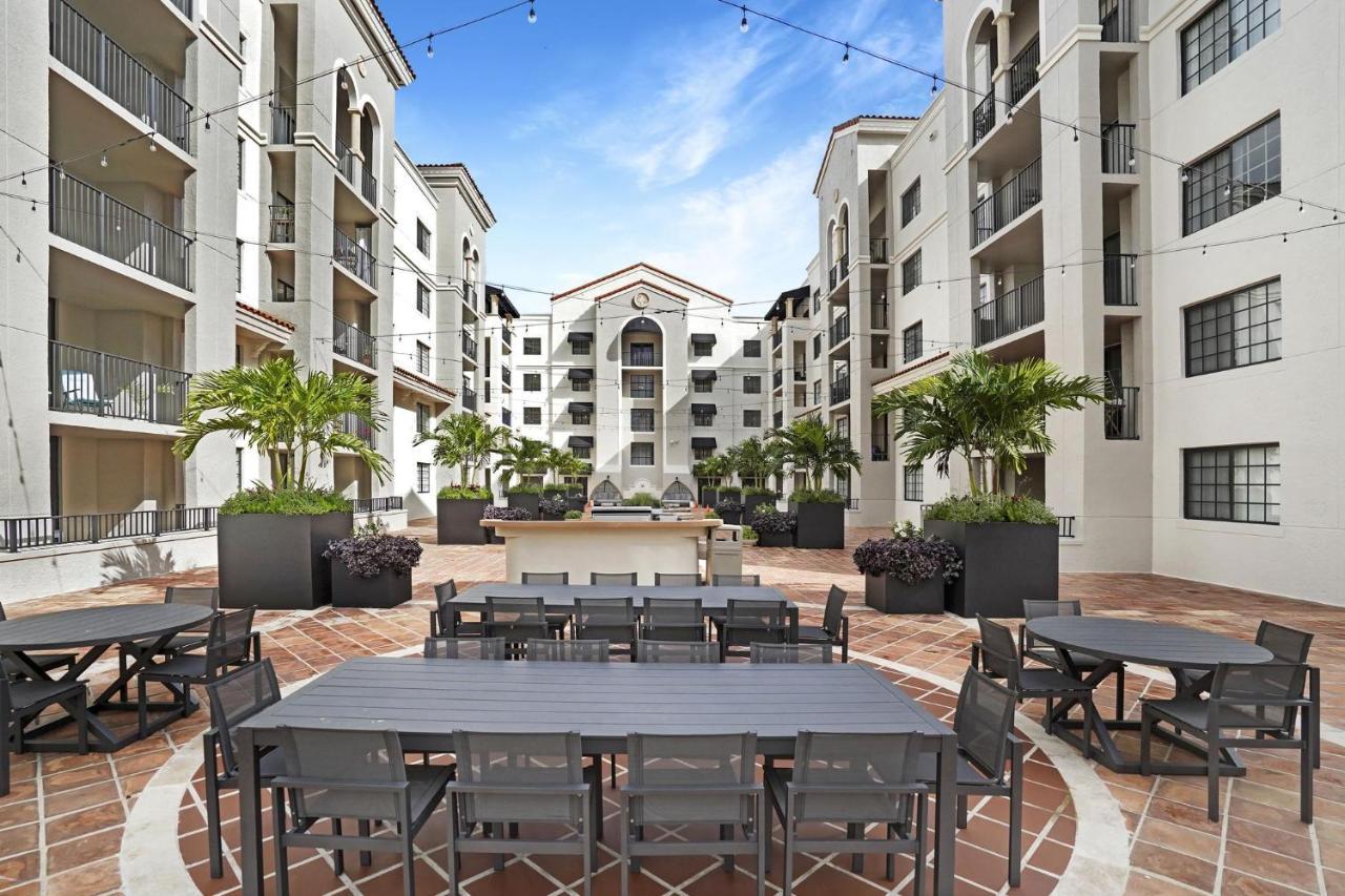 Dharma Home Suites Coral Gables At Gables Grand Plaza Miami Eksteriør bilde