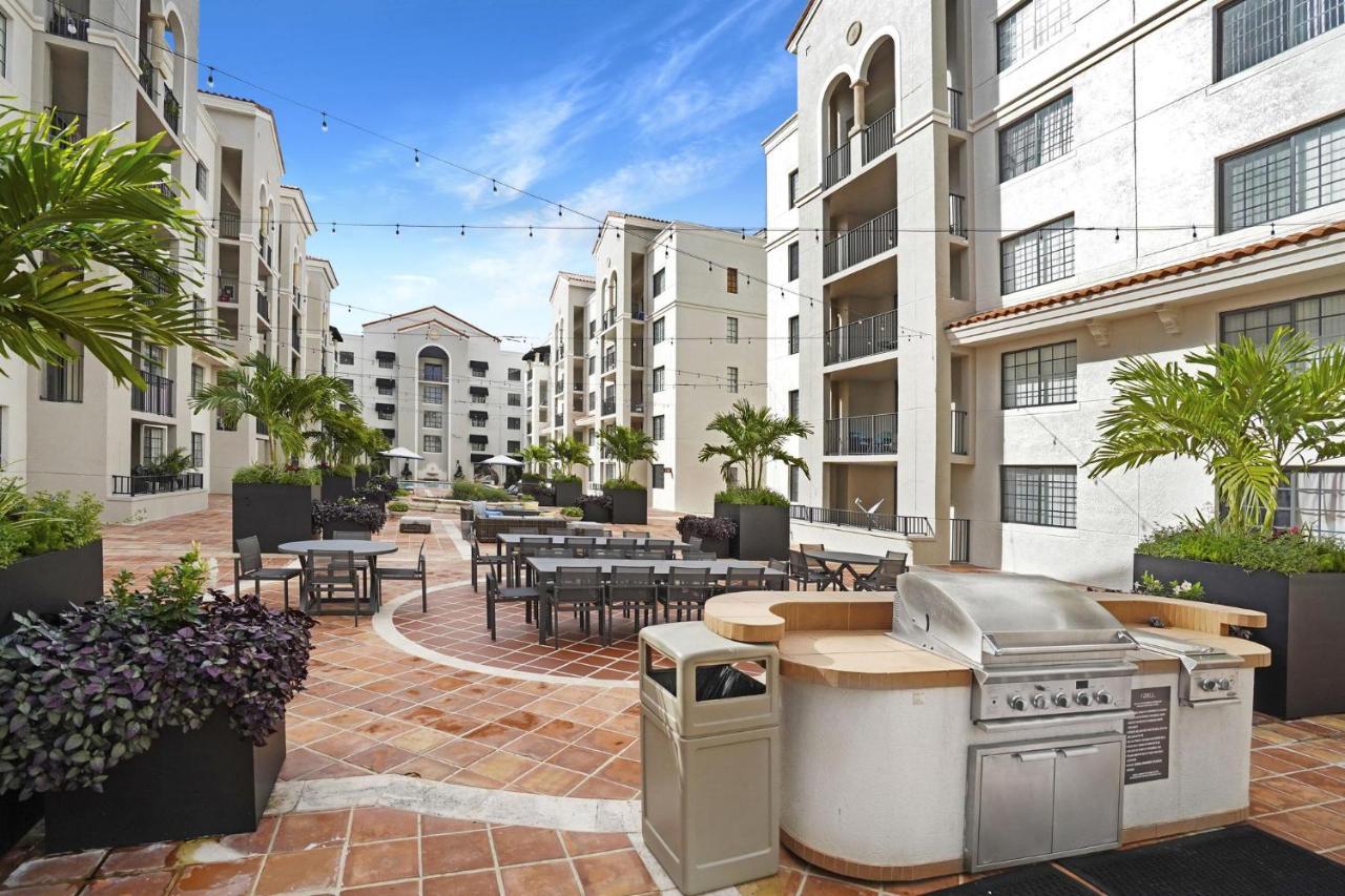 Dharma Home Suites Coral Gables At Gables Grand Plaza Miami Eksteriør bilde