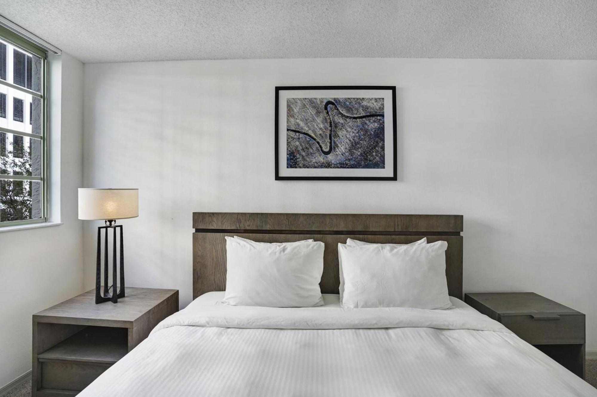 Dharma Home Suites Coral Gables At Gables Grand Plaza Miami Rom bilde