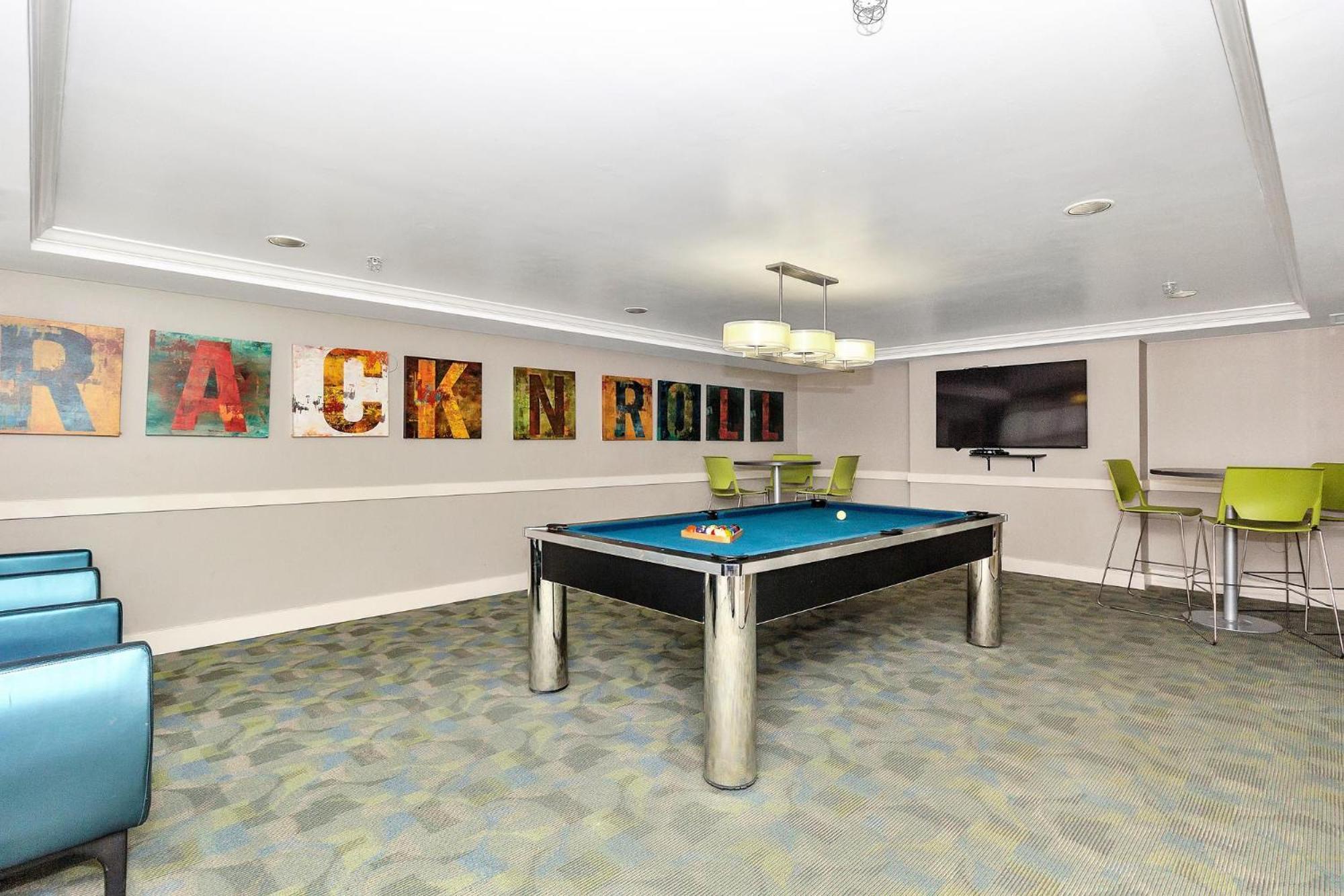 Dharma Home Suites Coral Gables At Gables Grand Plaza Miami Rom bilde