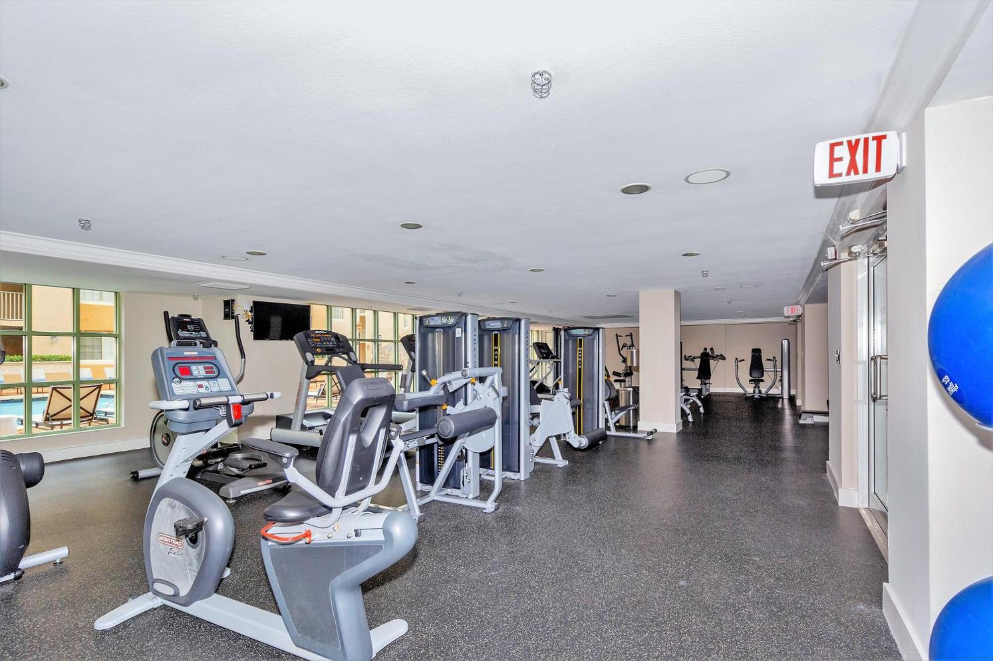 Dharma Home Suites Coral Gables At Gables Grand Plaza Miami Rom bilde