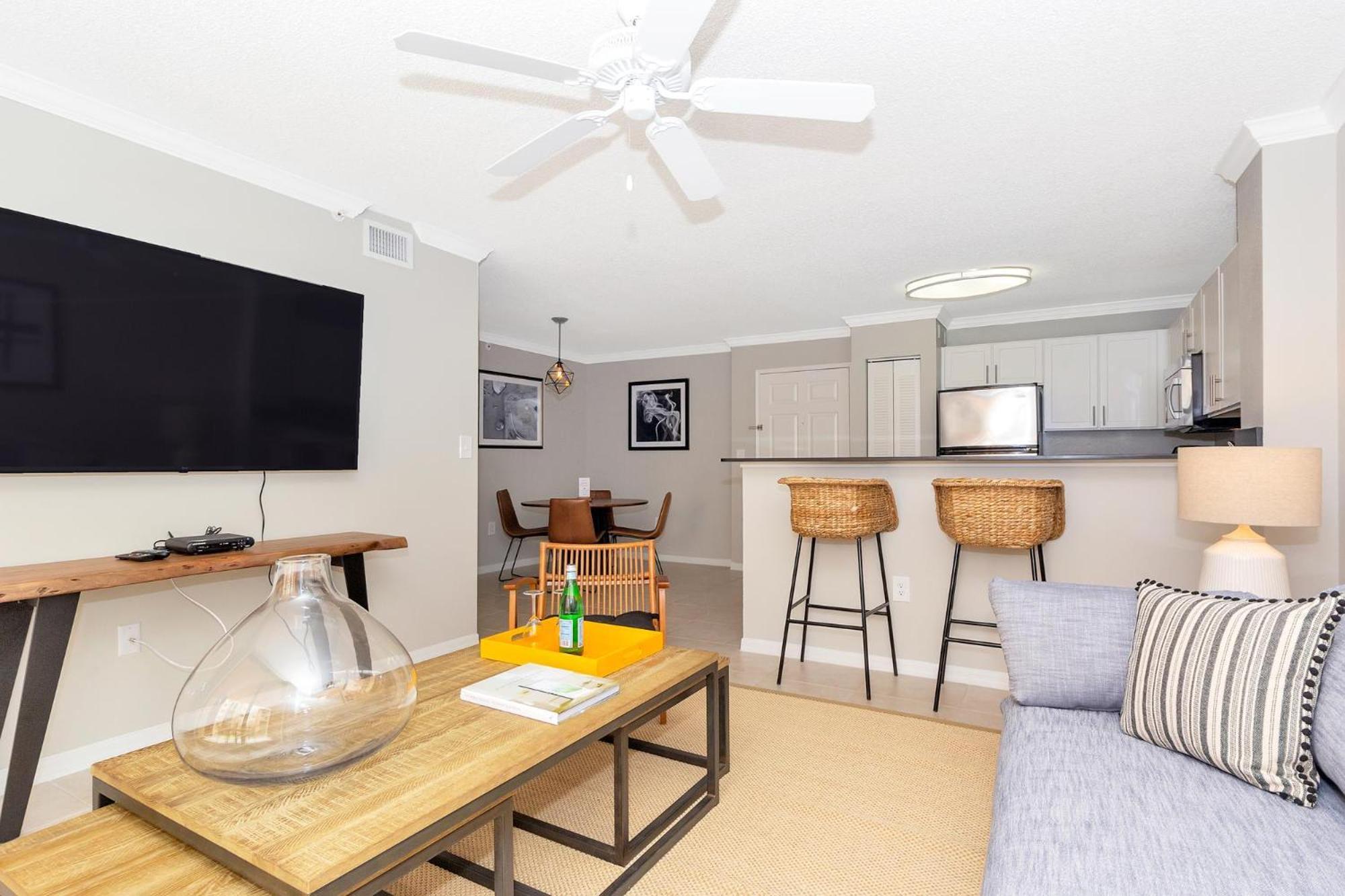 Dharma Home Suites Coral Gables At Gables Grand Plaza Miami Rom bilde