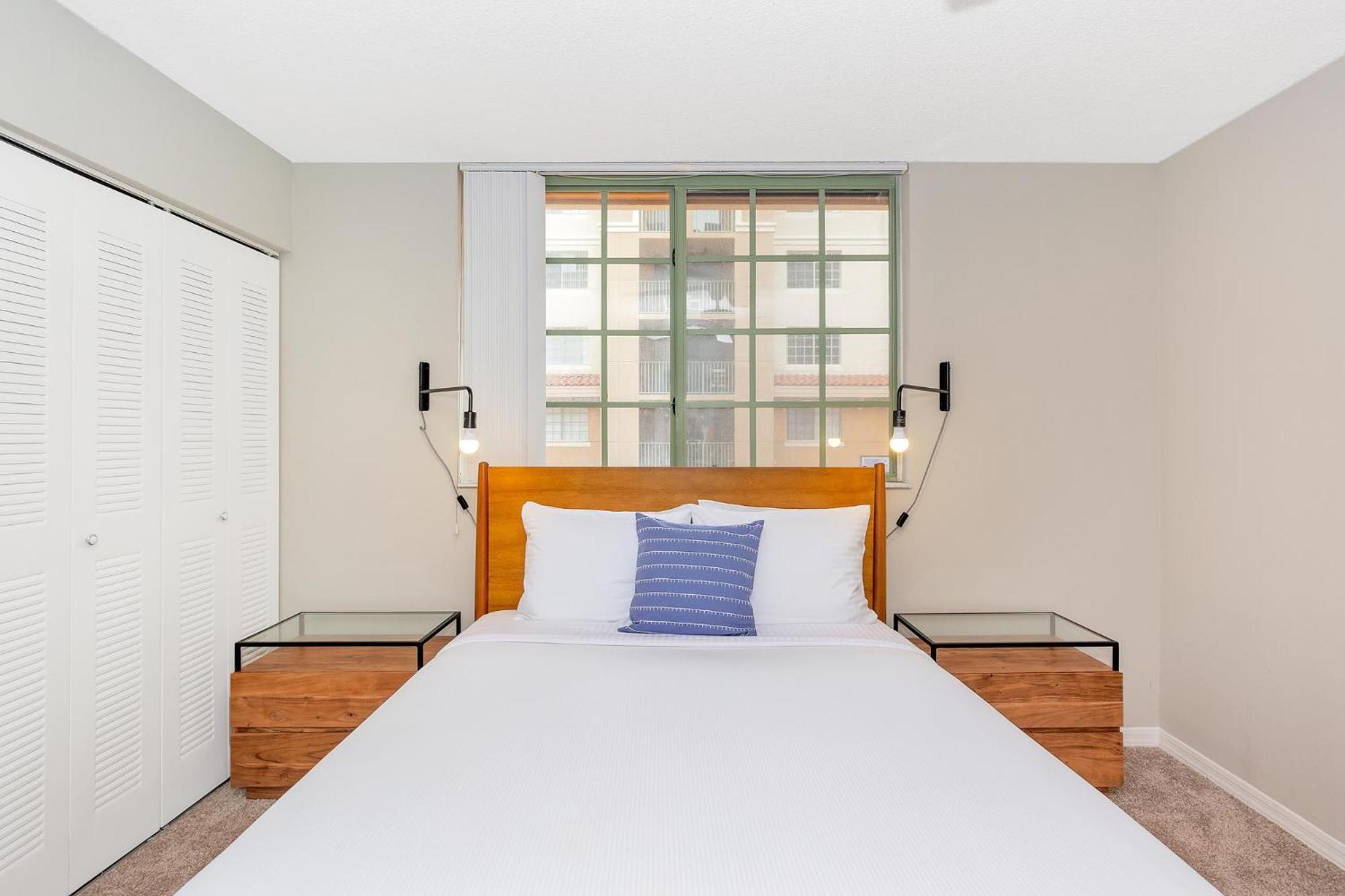 Dharma Home Suites Coral Gables At Gables Grand Plaza Miami Rom bilde